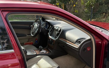 Chrysler 300C II, 2012 год, 1 850 000 рублей, 2 фотография
