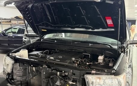 Toyota Sequoia II рестайлинг, 2011 год, 3 850 000 рублей, 4 фотография