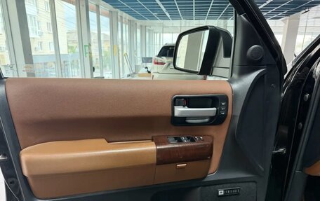 Toyota Sequoia II рестайлинг, 2011 год, 3 850 000 рублей, 10 фотография