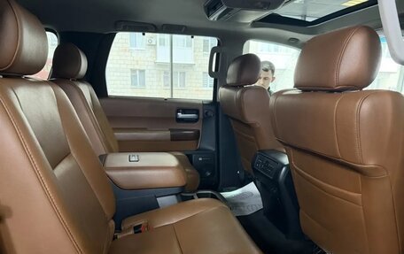 Toyota Sequoia II рестайлинг, 2011 год, 3 850 000 рублей, 14 фотография