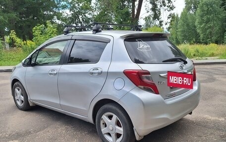 Toyota Vitz, 2014 год, 680 000 рублей, 3 фотография