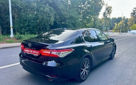Toyota Camry, 2021 год, 2 380 000 рублей, 3 фотография