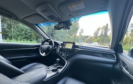 Toyota Camry, 2021 год, 2 380 000 рублей, 13 фотография