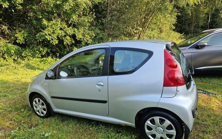 Peugeot 107 I рестайлинг, 2010 год, 450 000 рублей, 6 фотография
