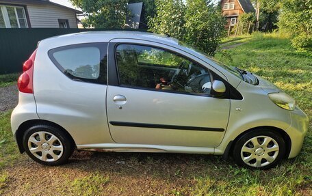 Peugeot 107 I рестайлинг, 2010 год, 450 000 рублей, 8 фотография