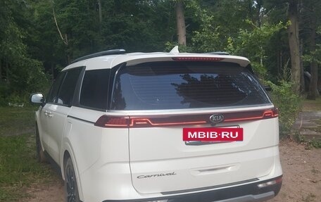 KIA Carnival, 2021 год, 4 000 000 рублей, 4 фотография