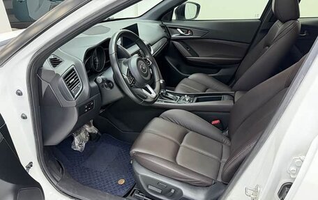 Mazda CX-4, 2023 год, 2 200 999 рублей, 9 фотография