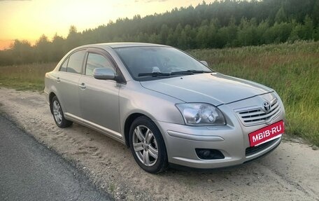 Toyota Avensis III рестайлинг, 2006 год, 650 000 рублей, 3 фотография