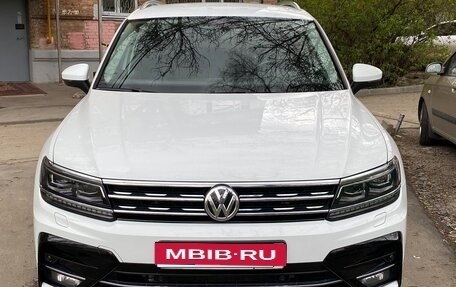 Volkswagen Tiguan II, 2018 год, 2 700 000 рублей, 1 фотография