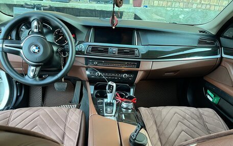 BMW 5 серия, 2016 год, 2 600 000 рублей, 13 фотография