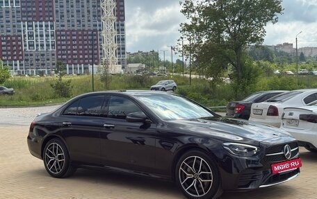 Mercedes-Benz E-Класс, 2020 год, 3 900 000 рублей, 2 фотография