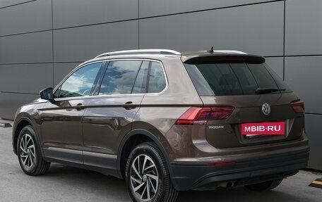 Volkswagen Tiguan II, 2019 год, 2 139 000 рублей, 7 фотография