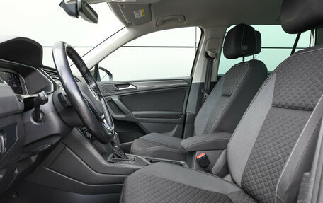 Volkswagen Tiguan II, 2019 год, 2 139 000 рублей, 16 фотография