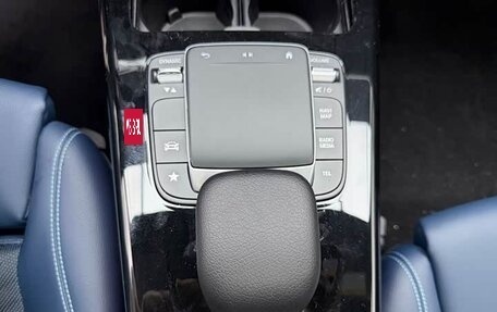 Mercedes-Benz A-Класс, 2022 год, 2 000 999 рублей, 12 фотография