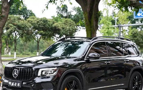 Mercedes-Benz GLB, 2022 год, 2 250 500 рублей, 3 фотография