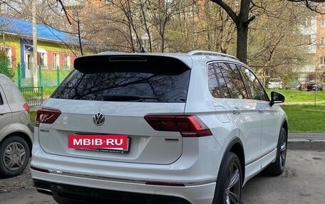 Volkswagen Tiguan II, 2018 год, 2 700 000 рублей, 4 фотография