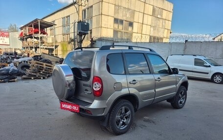 Chevrolet Niva I рестайлинг, 2012 год, 645 000 рублей, 4 фотография