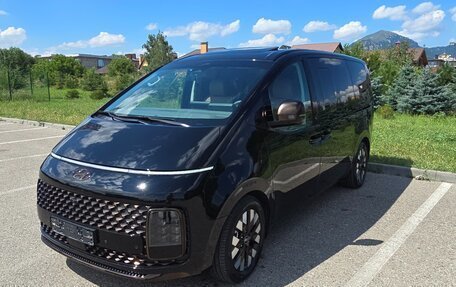 Hyundai Staria, 2021 год, 5 000 000 рублей, 4 фотография