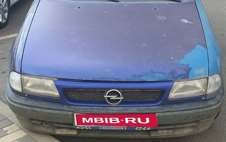 Opel Astra F, 1994 год, 120 000 рублей, 1 фотография