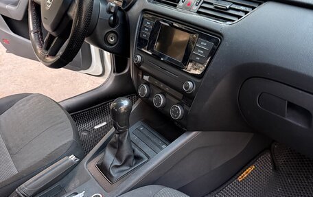 Skoda Octavia, 2015 год, 550 000 рублей, 14 фотография