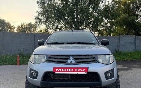 Mitsubishi L200 IV рестайлинг, 2014 год, 1 490 000 рублей, 4 фотография