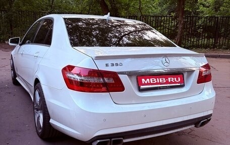 Mercedes-Benz E-Класс, 2011 год, 1 900 000 рублей, 1 фотография