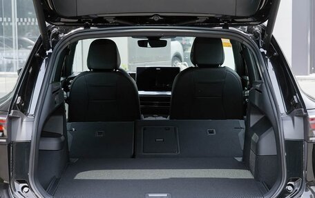 Volkswagen Tiguan, 2026 год, 4 506 006 рублей, 39 фотография