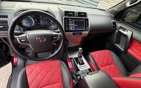 Toyota Land Cruiser Prado 150 рестайлинг 2, 2022 год, 8 300 000 рублей, 10 фотография