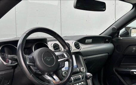 Ford Mustang VI рестайлинг, 2017 год, 2 200 000 рублей, 5 фотография