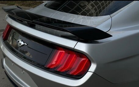 Ford Mustang VI рестайлинг, 2017 год, 2 200 000 рублей, 12 фотография