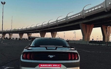 Ford Mustang VI рестайлинг, 2017 год, 2 200 000 рублей, 13 фотография