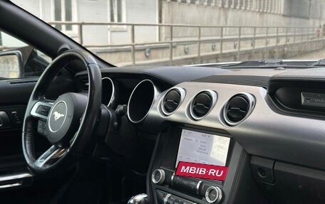 Ford Mustang VI рестайлинг, 2017 год, 2 200 000 рублей, 10 фотография