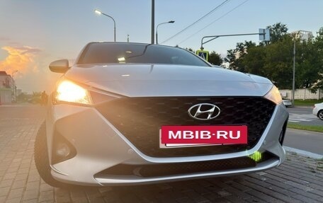 Hyundai Accent IV, 2023 год, 1 800 000 рублей, 7 фотография