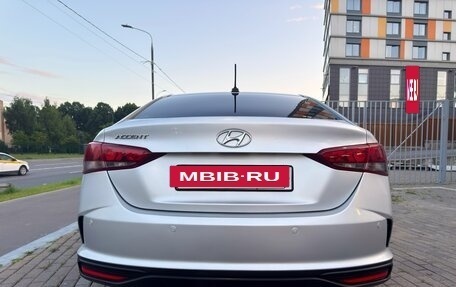 Hyundai Accent IV, 2023 год, 1 800 000 рублей, 5 фотография