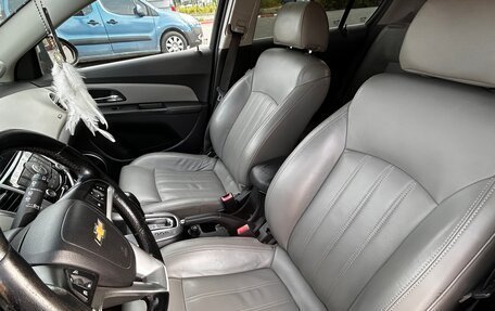 Chevrolet Cruze II, 2012 год, 700 000 рублей, 6 фотография
