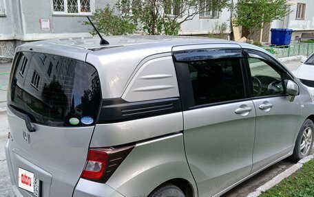 Honda Freed I, 2011 год, 1 000 000 рублей, 4 фотография