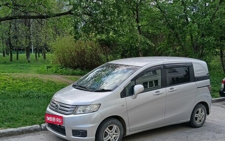 Honda Freed I, 2011 год, 1 000 000 рублей, 2 фотография