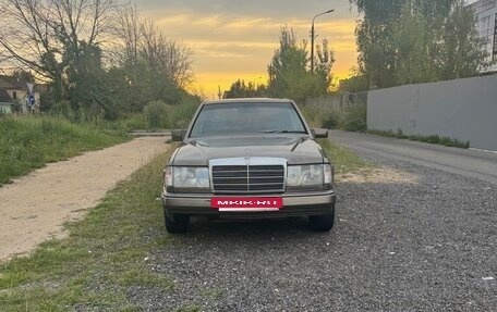 Mercedes-Benz W124, 1990 год, 270 000 рублей, 3 фотография