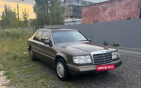 Mercedes-Benz W124, 1990 год, 270 000 рублей, 2 фотография