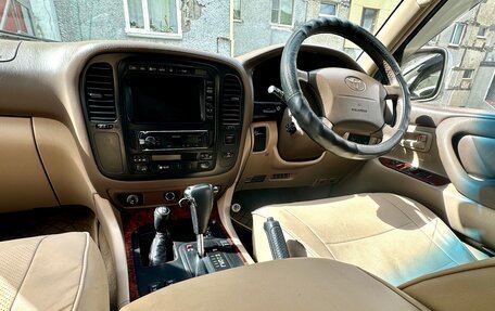 Toyota Land Cruiser 100 рестайлинг 2, 1998 год, 1 899 000 рублей, 14 фотография