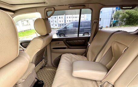Toyota Land Cruiser 100 рестайлинг 2, 1998 год, 1 899 000 рублей, 19 фотография