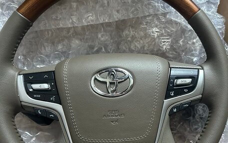 Toyota Land Cruiser 100 рестайлинг 2, 1998 год, 1 899 000 рублей, 26 фотография