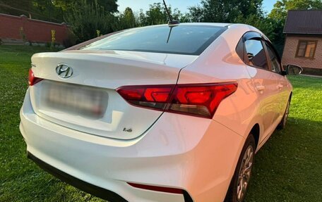 Hyundai Solaris II рестайлинг, 2018 год, 1 300 000 рублей, 4 фотография