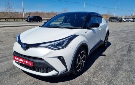 Toyota C-HR I рестайлинг, 2019 год, 2 190 000 рублей, 2 фотография