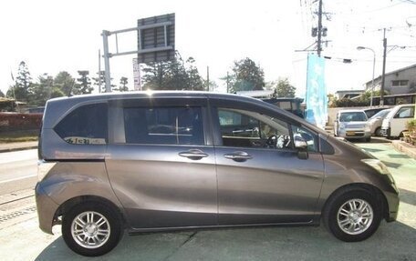 Honda Freed I, 2013 год, 720 000 рублей, 6 фотография