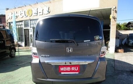 Honda Freed I, 2013 год, 720 000 рублей, 3 фотография