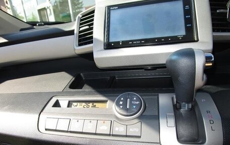 Honda Freed I, 2013 год, 720 000 рублей, 10 фотография