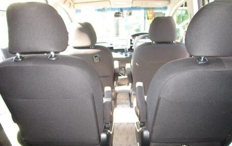 Honda Freed I, 2013 год, 720 000 рублей, 20 фотография