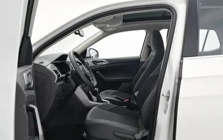 Volkswagen T-Cross I, 2022 год, 1 340 000 рублей, 10 фотография