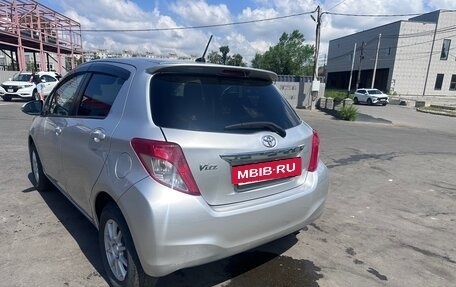 Toyota Vitz, 2011 год, 610 000 рублей, 5 фотография